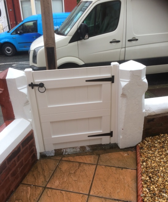 PVC Gates Plastic Gates PVC Side Gates PVC Gates Plastic Gates